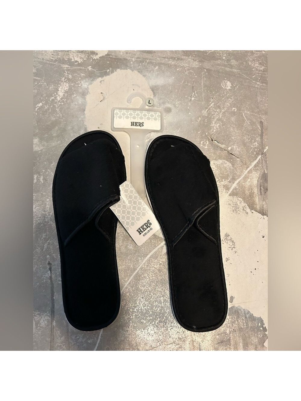 Hers slippers size large black